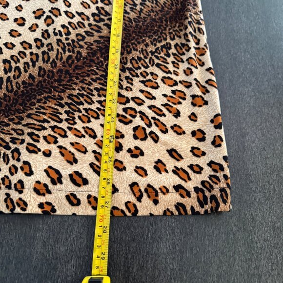 Exclusively Misook Women's Leopard Spot Pattern V-Neck Blouse Top, Size XS NWT - Picture 7 of 7